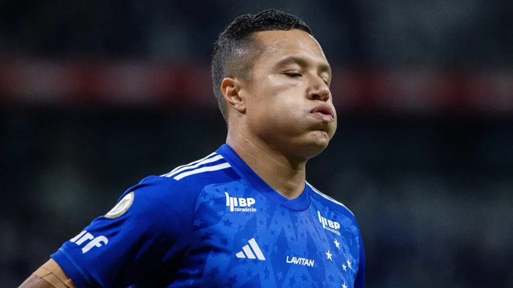 Marlon faz forte desabafo após empate do Cruzeiro