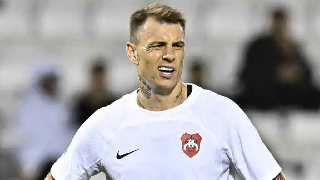 Róger Guedes durante partida. Foto: Noushad Thekkayil/IMAGO/NurPhoto