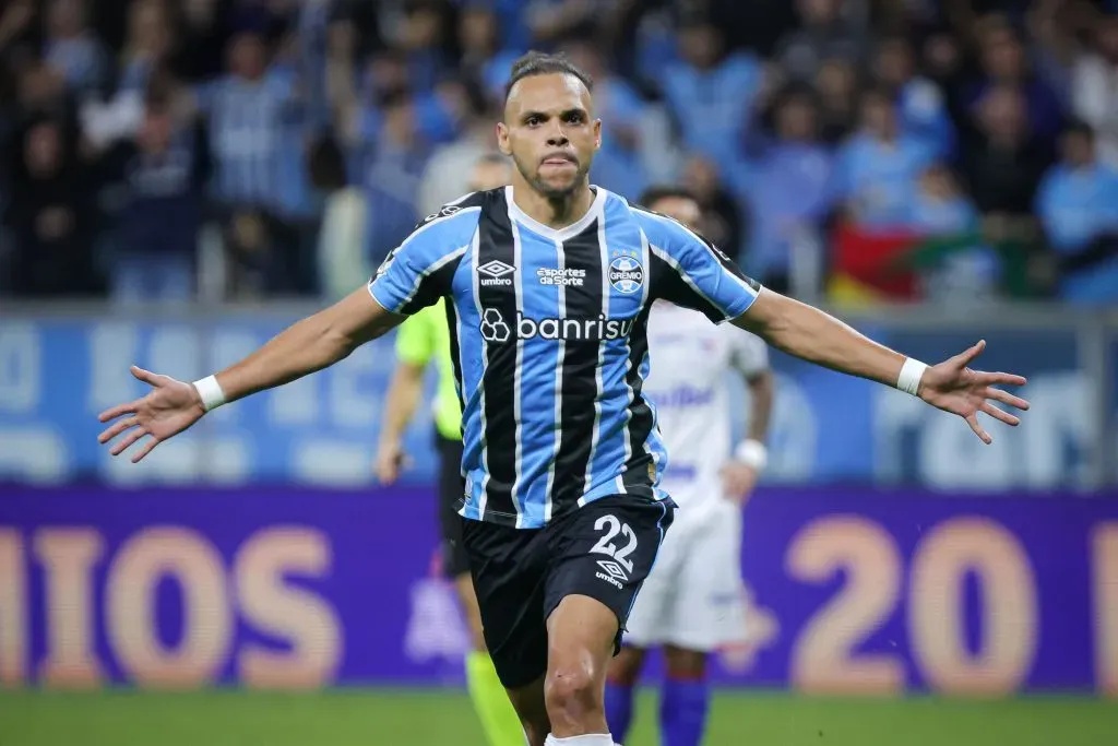 O dinamarquês Martin Braithwaite chegou e se tornou um dos principais jogadores do Grêmio no Brasileirão. Foto: Maxi Franzoi/AGIF