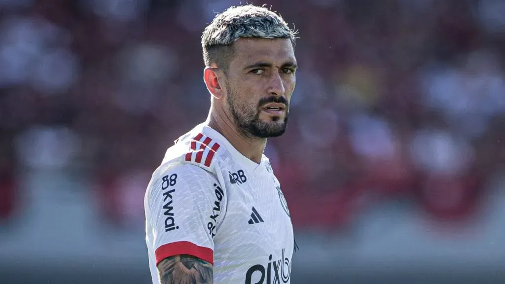 Arrascaeta ficou chateado no Flamengo - Foto: Isabela Azine/AGIF.