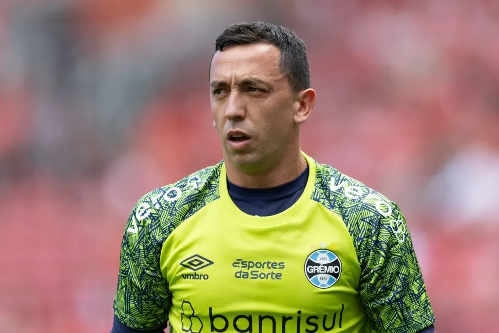 Marchesin goleiro do Gremio durante partida contra o Internacional no estadio Beira-Rio pelo campeonato Brasileiro A 2024. Foto: Liamara Polli/AGIF