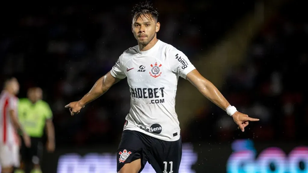 Romero pode sair do Corinthians - Foto: Leonardo Lima/AGIF.