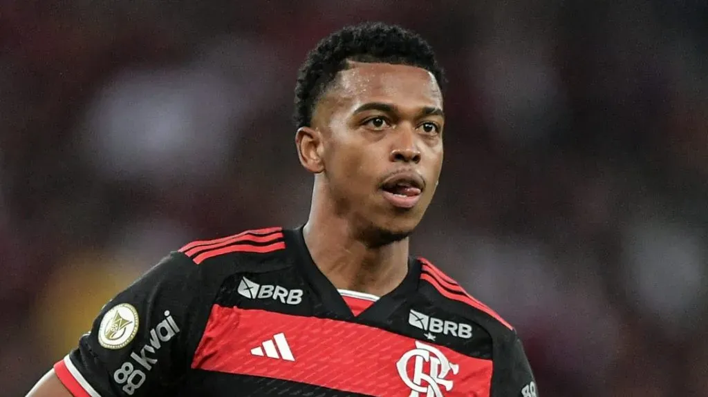 Carlinhos, atacante do Flamengo