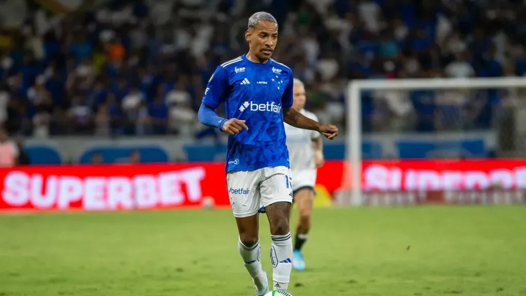 Matheus Pereira tem situação definida no Cruzeiro – Foto: Fernando Moreno/AGIF