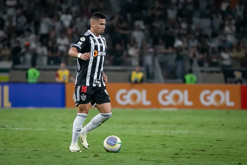 Paulinho encerra passagem pelo Galo após duas temporadas. Foto: Fernando Moreno/AGIF