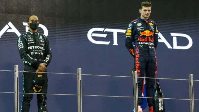 Verstappen e Hamilton em 2021