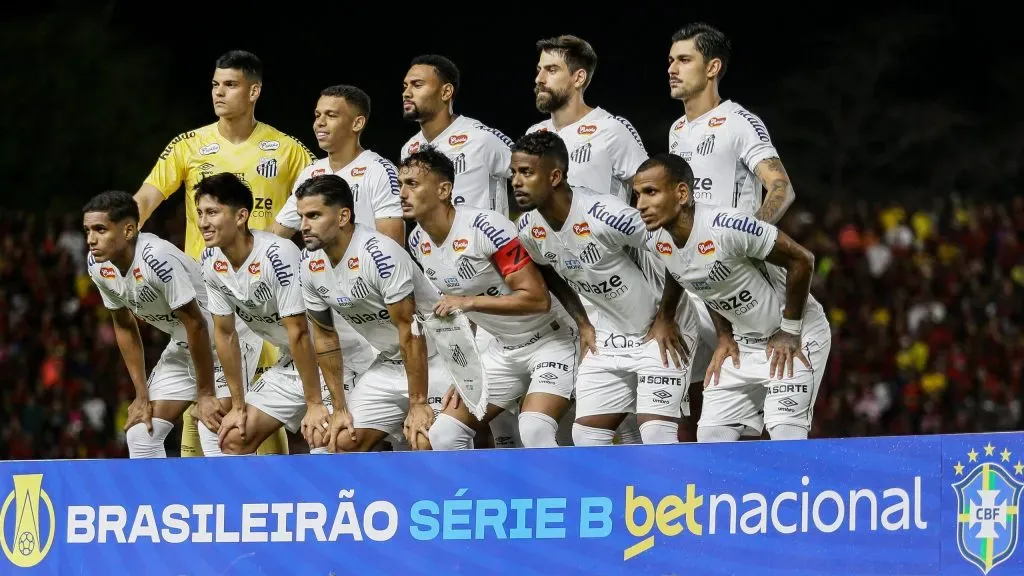 Equipe do Santos em partida pelo Brasileirão Série B. Foto: Rafael Vieira/AGIF