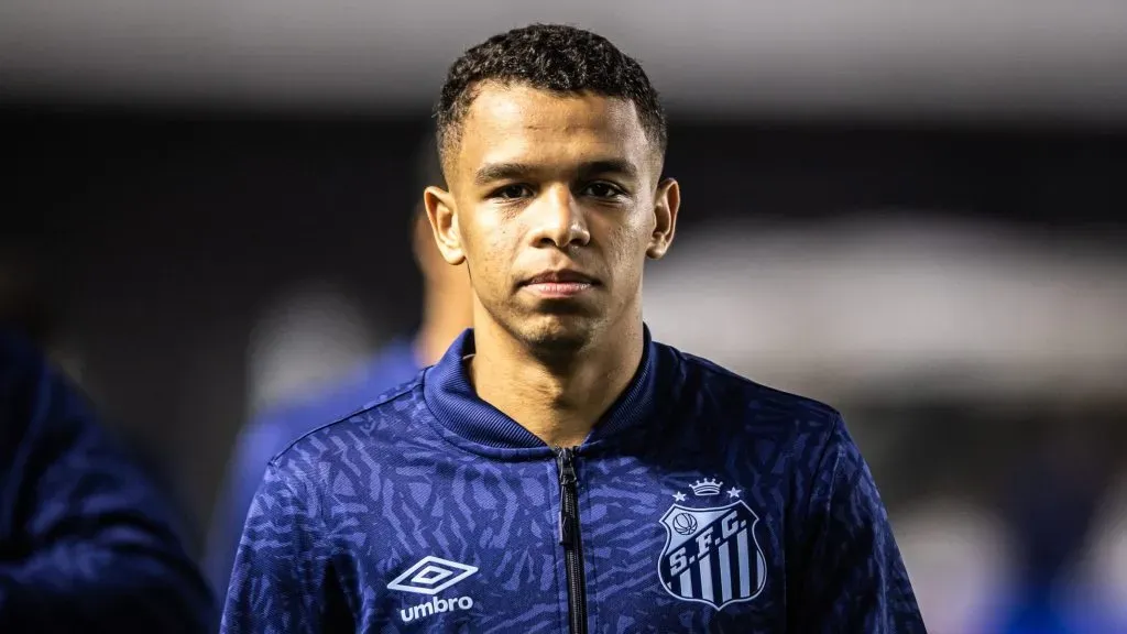 Sandry opta por ficar no Santos -Foto: Abner Dourado/AGIF.