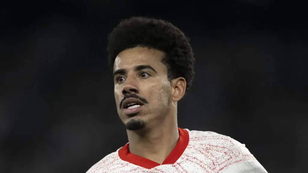 Lucas Evangelista jogador do Bragantino comemora seu gol durante partida contra o Botafogo no estadio Engenhao pelo campeonato Brasileiro A 2024. Foto: Jorge Rodrigues/AGIF