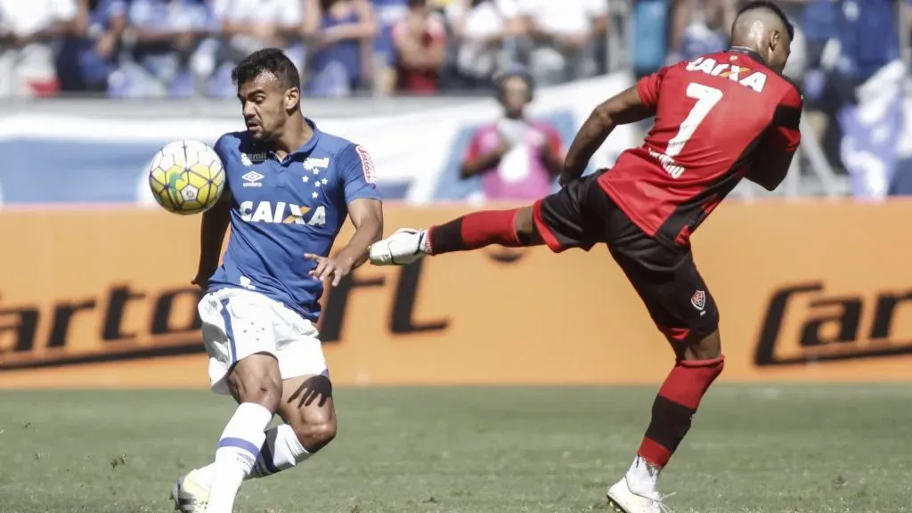 Fabrício Bruno durante partida. Foto: Thomas Santos/AGIF