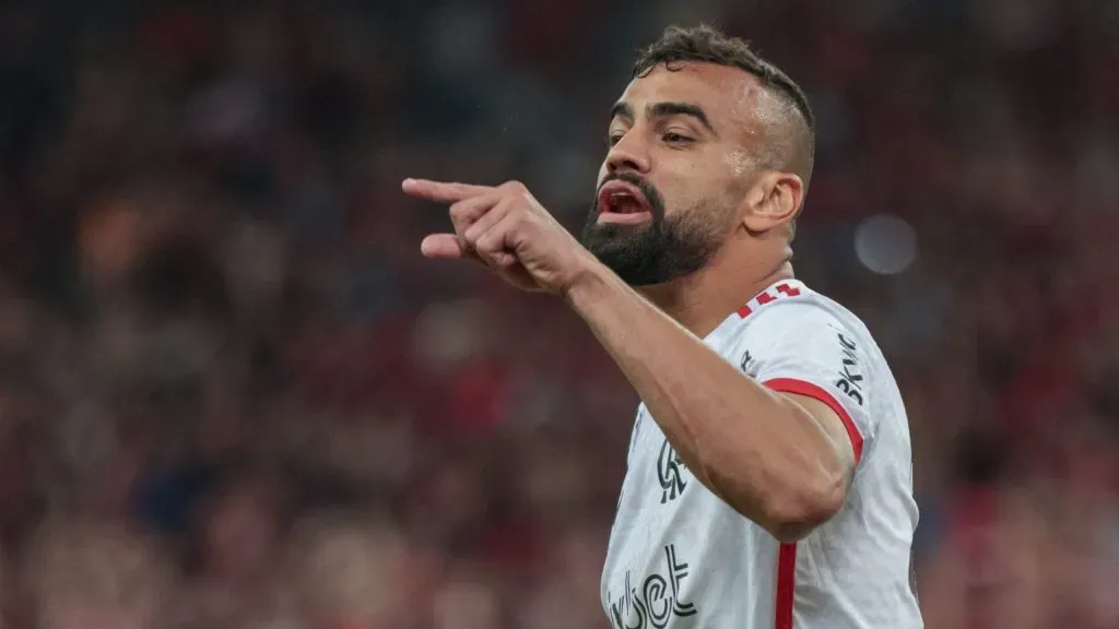 Fabrício Bruno também aparece no radar da Raposa - Foto: Robson Mafra/AGIF