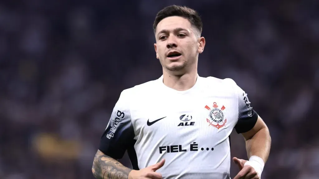 Rodrigo Garro durante partida. Foto: Marcello Zambrana/AGIF