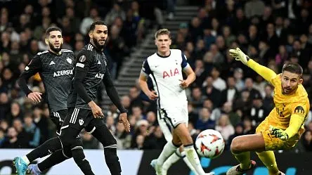 Juninho durante partida. Foto: Justin Setterfield/Getty Images