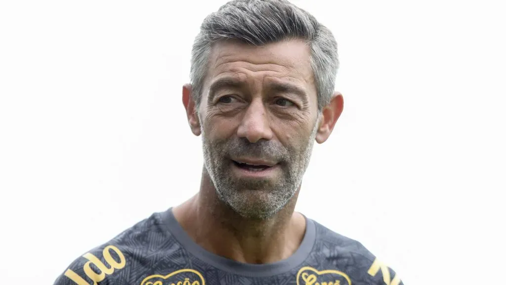 Pedro Caixinha - Foto: Reinaldo Campos/AGIF.