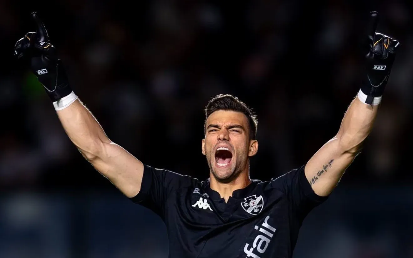 Léo Jardim, goleiro cruzmaltino que pode trocar o Vasco pelo Sporting. Foto: Rodrigo Ferreira/Vasco