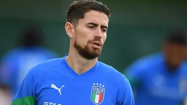 Jorginho durante treinamento. Foto: Claudio Villa/Getty Images