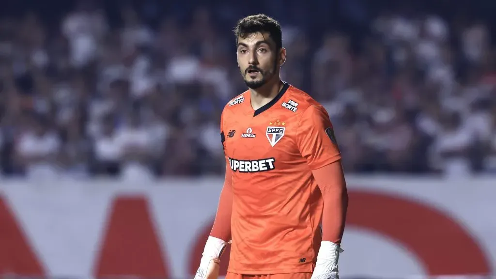 Rafael em ação com a camisa do São Paulo. Foto: Marcello Zambrana/AGIF