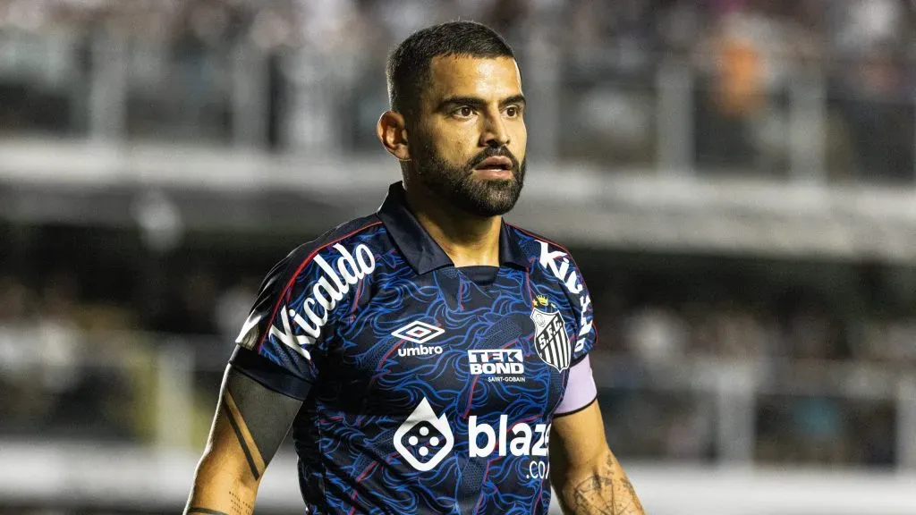 Volante foi titular na última partida da Série B