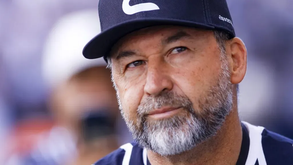 Augusto Melo durante partida. Foto: Marco Miatelo/AGIF