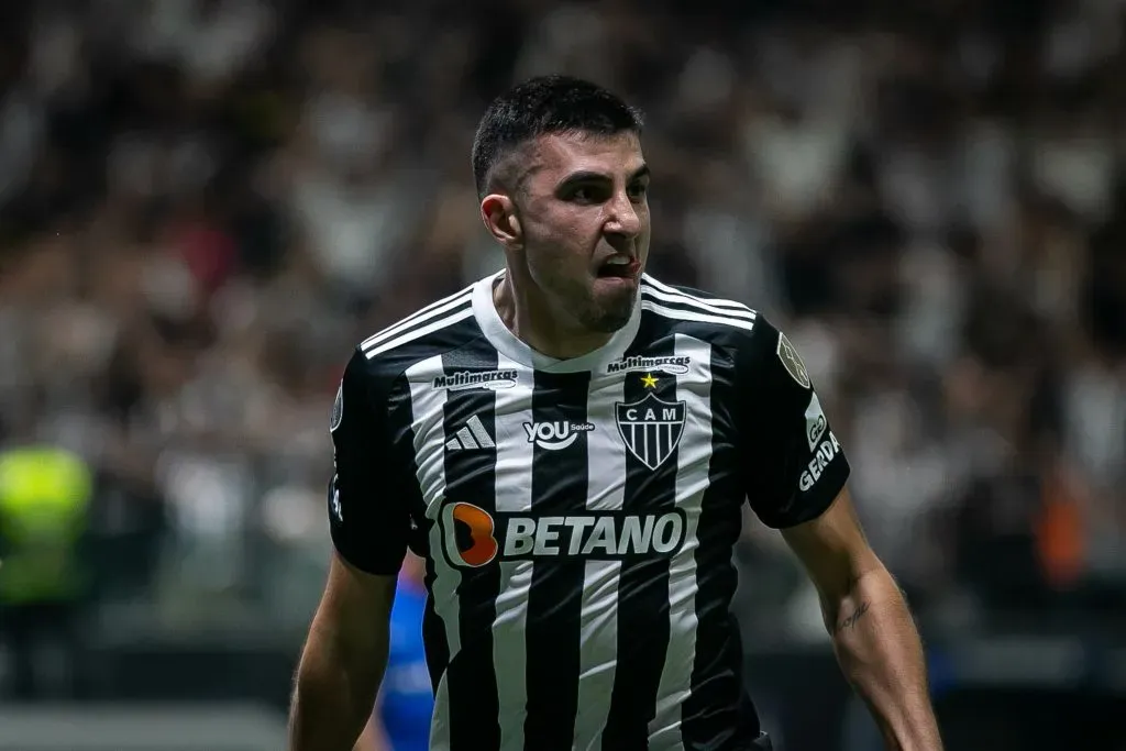 Battaglia se posiciona sobre saída do Galo