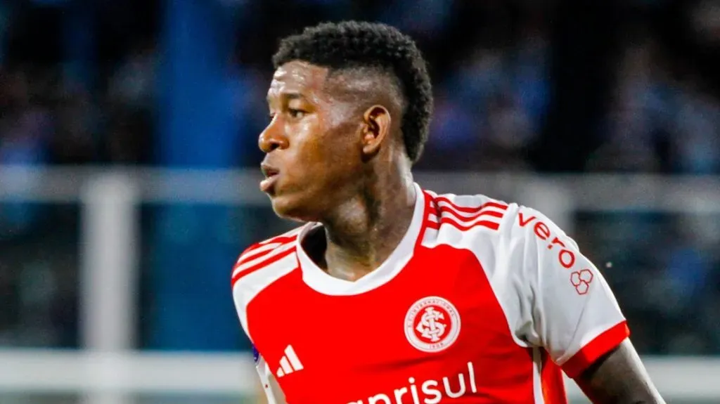 Vitão durante partida. Foto: Lucas Gabriel Cardoso/AGIF