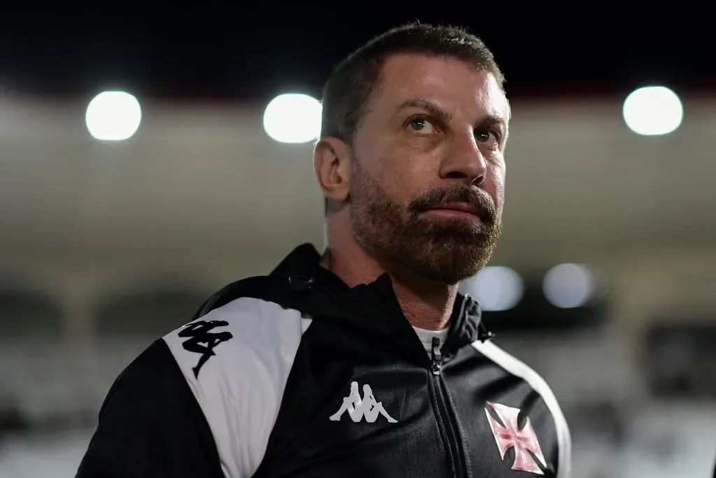 RJ – RIO DE JANEIRO – 03/08/2024 – BRASILEIRO A 2024, VASCO X BRAGANTINO – Pedrinho presidente do Vasco durante partida contra o Bragantino no estadio Sao Januario pelo campeonato Brasileiro A 2024. Foto: Thiago Ribeiro/AGIF