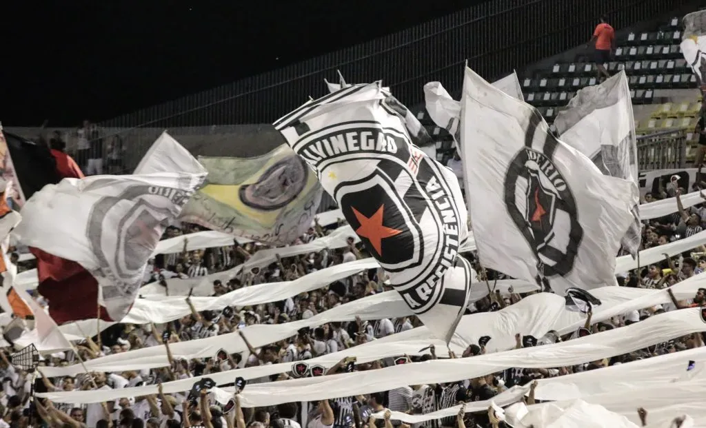 Foto: Caio Falcão/AGIF – Torcida do Botafogo-PB