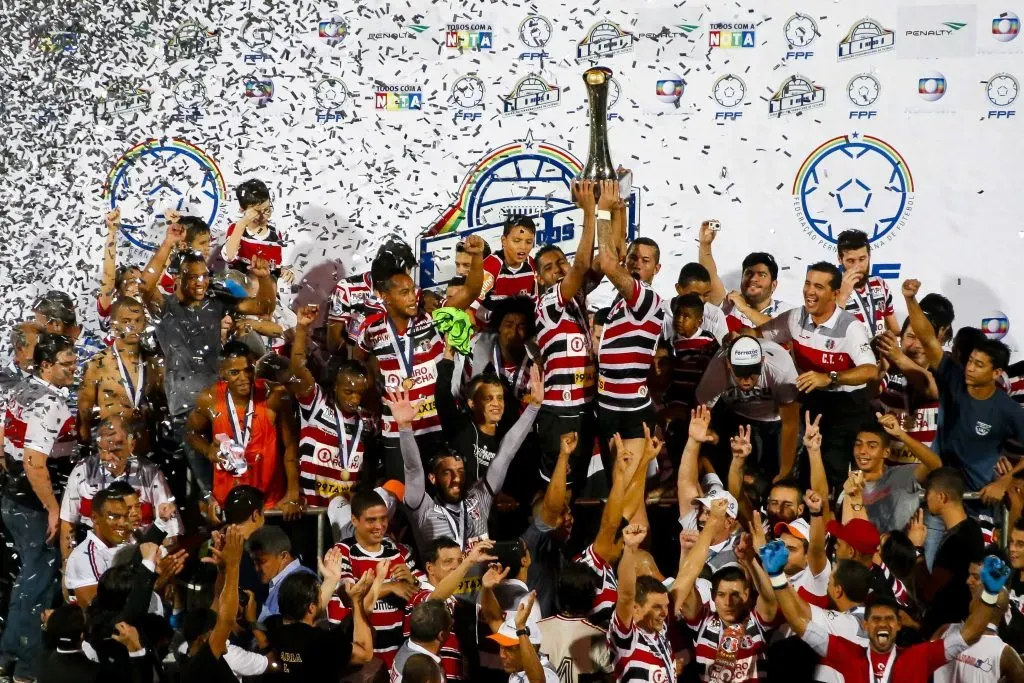 Alexandre Gondim/JC Imagem/AGIF – Santa Cruz campeão estadual