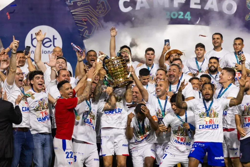 Foto: Itawi Albuquerque/AGIF – Fortaleza campeão da Copa do Nordeste