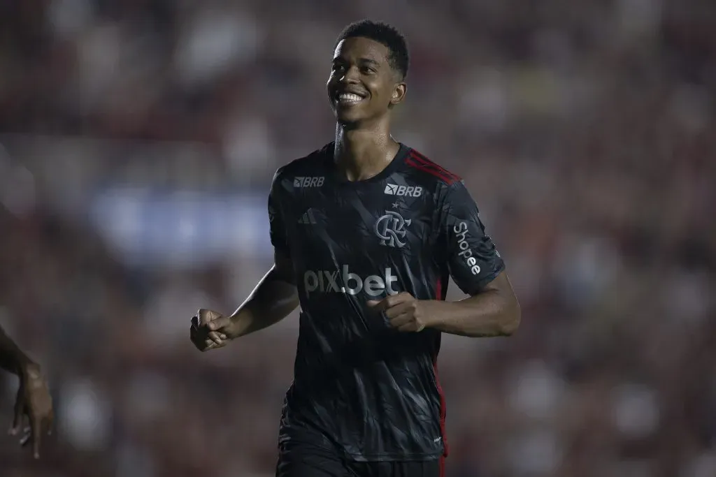 Carlinhos é o atual artilheiro do Cariocão. Foto: Kayan Mendes/AGIF