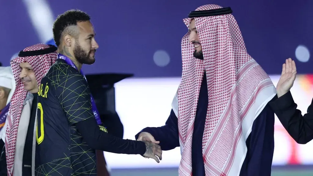 Neymar ainda não rescindiu no Al-Hilal - (Photo by Yasser Bakhsh/Getty Images).