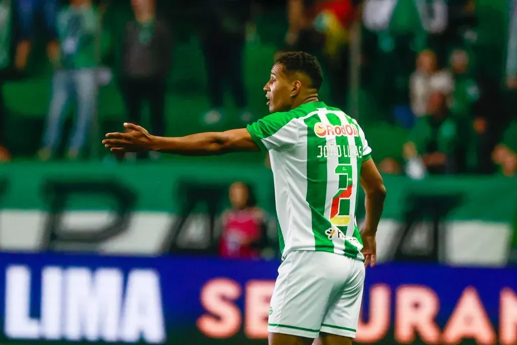 Joao Lucas, ex-Juventude, durante partida contra o Bahia no Alfredo Jaconi pelo Campeonato Brasileiro A 2024. Foto: Luiz Erbes / AGIF