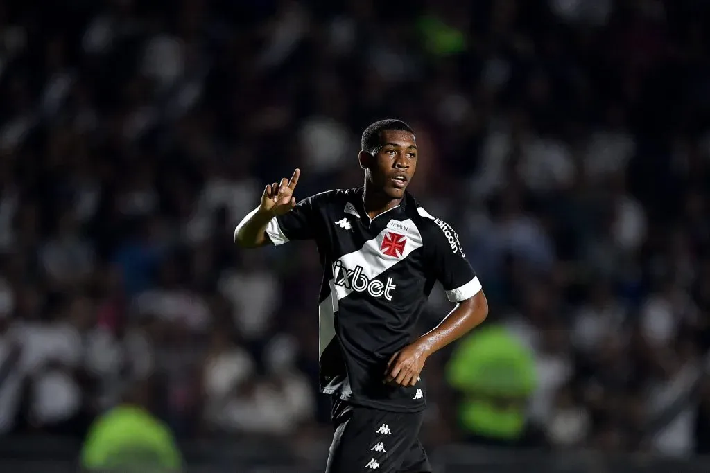 Rayan, do Vasco, durante partida contra o Boavista em São Januário pelo Campeonato Carioca 2023. Foto: Thiago Ribeiro / AGIF
