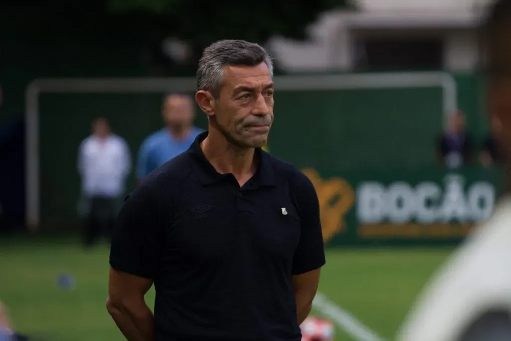 Pedro Caixinha no comando do Santos