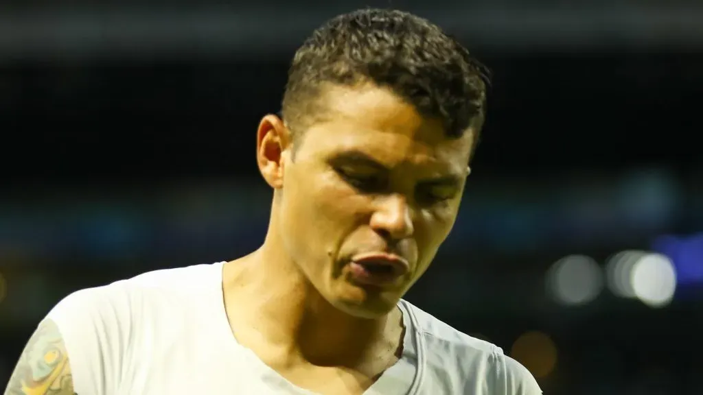 Foto: Marco Miatelo/AGIF – Neymar gostaria de contar com Thiago Silva no Santos.