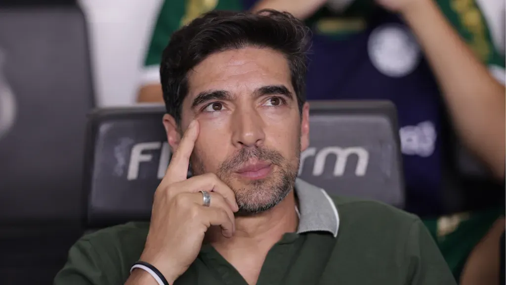 Abel Ferreira no comando do Palmeiras. Foto: Ettore Chiereguini/AGIF