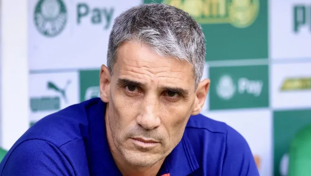 Vojvoda é opção para a Raposa. Foto: Marcello Zambrana/AGIF