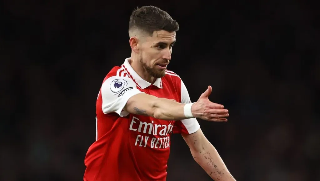 Jorginho está vinculado ao Arsenal - (Photo by Alex Pantling/Getty Images).