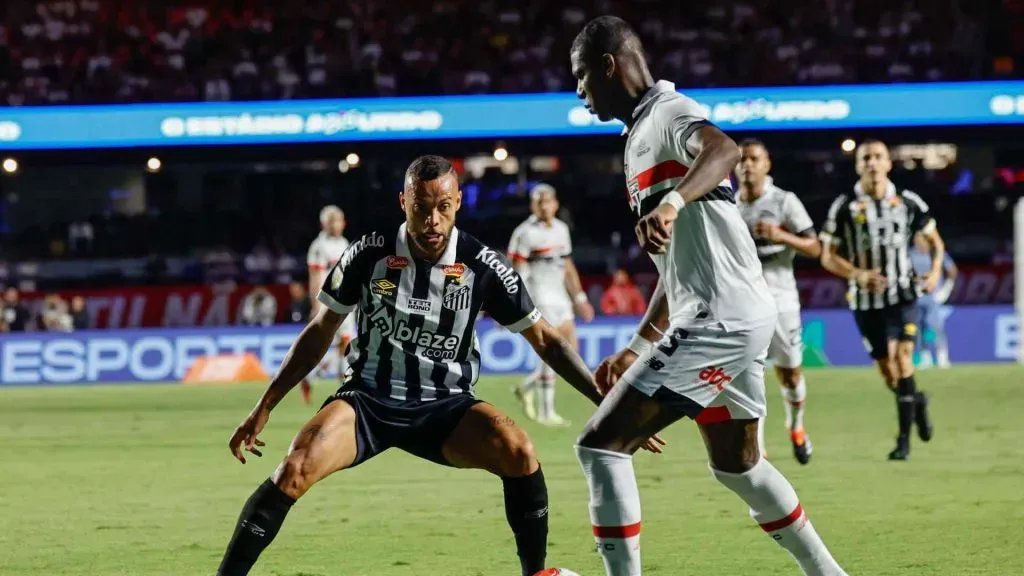 Santos capengando e São Paulo embalado no primeiro San-São de 2025. Foto: SPP Sport Press Photo. / Alamy Stock Photo