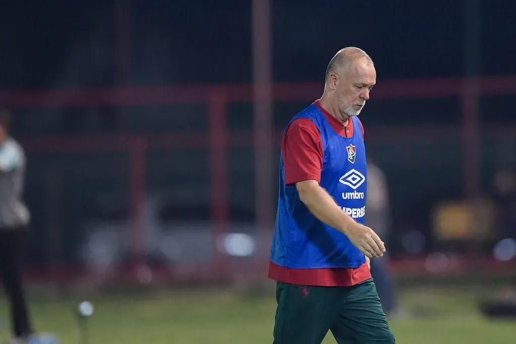 Mano Menezes não é unanimidade na torcida do Flu. Foto: Thiago Ribeiro/AGIF