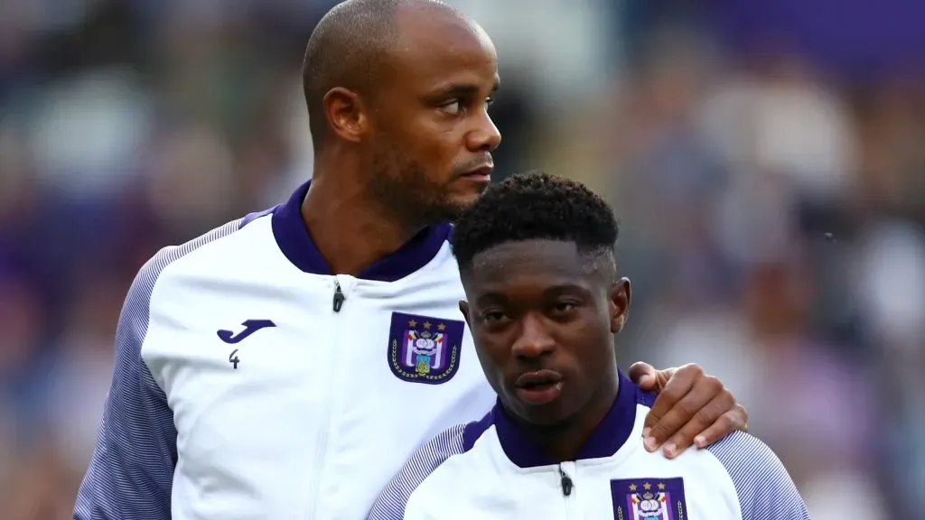 Amuzu e Kompany no Anderlecht