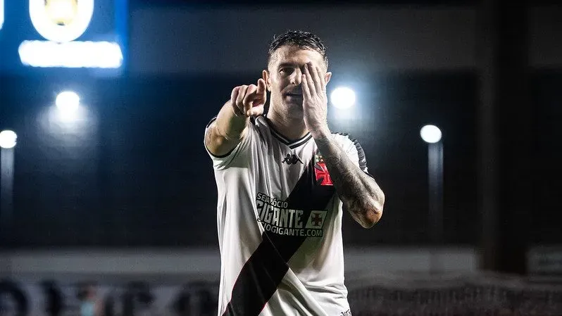 Vegetti marcou o gol da vitória no último duelo entre as equipes. Foto: Leandro Amorim/Vasco