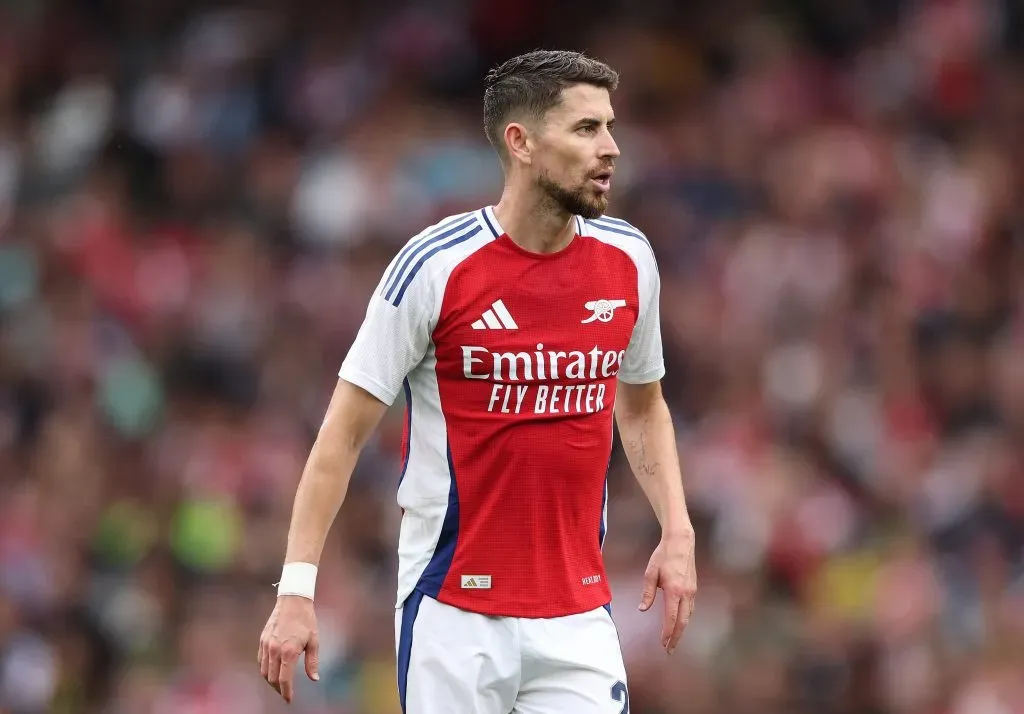 Jorginho durante jogo pelo Arsenal. Photo by Warren Little/Getty Images