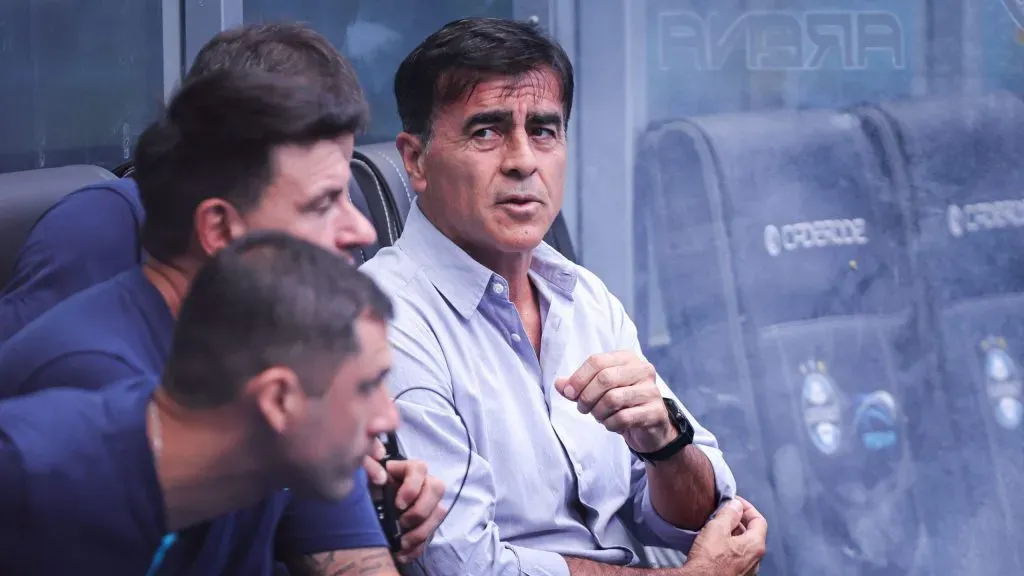 Gustavo Quinteros tecnico do Grêmio