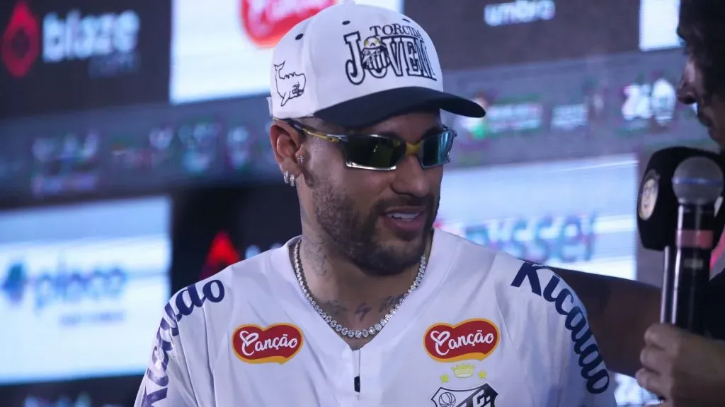 Neymar em apresentação no Santos