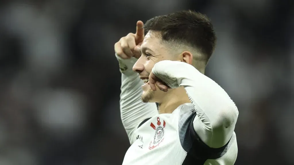 Rodrigo Garro já brilhou em outros Dérbis - (Photo by Alexandre Schneider/Getty Images).