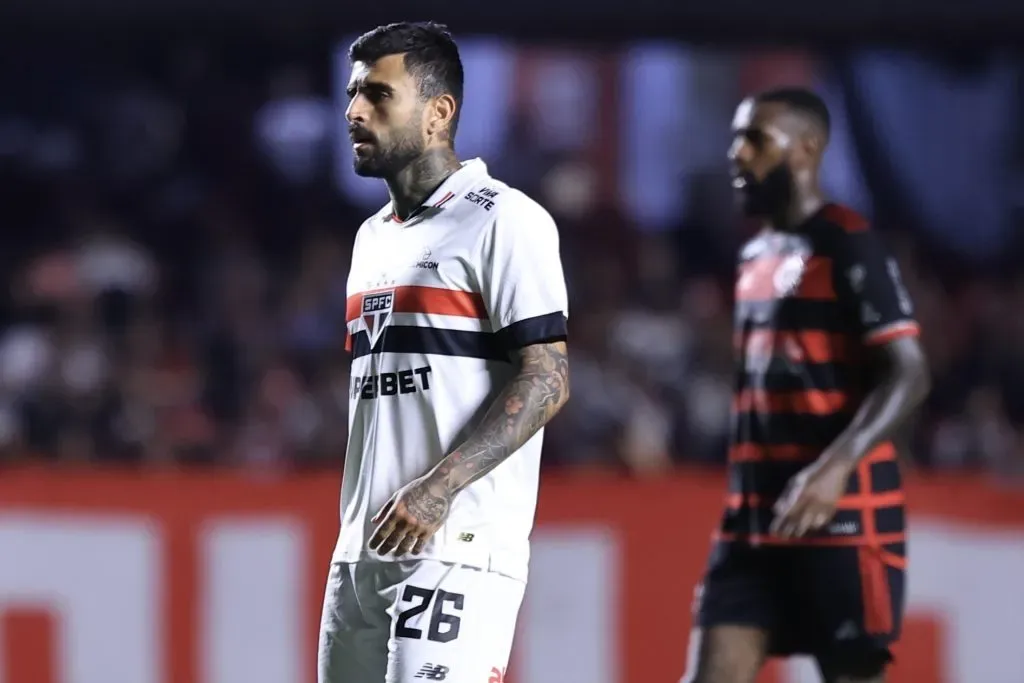 Liziero em campo pelo São Paulo – Foto: Marcello Zambrana/AGIF