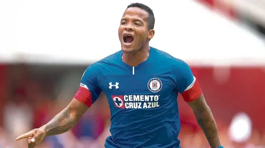 Andrés Rentería quando atuava pelo Cruz Azul (MEX)