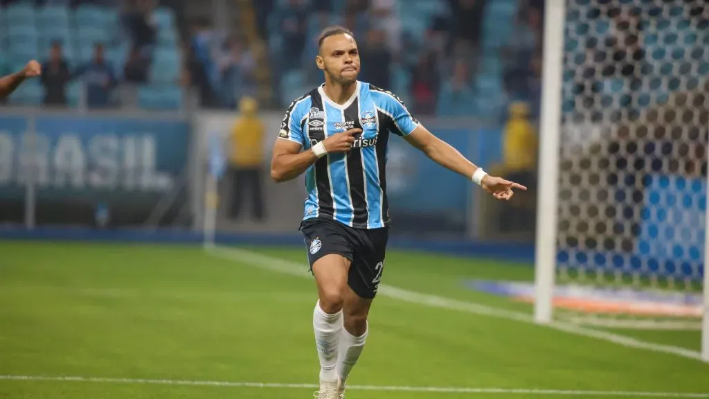Braithwaite em partida do Campeonato Brasileiro 2024/Foto: Luis Felipe Amorin/AGIF