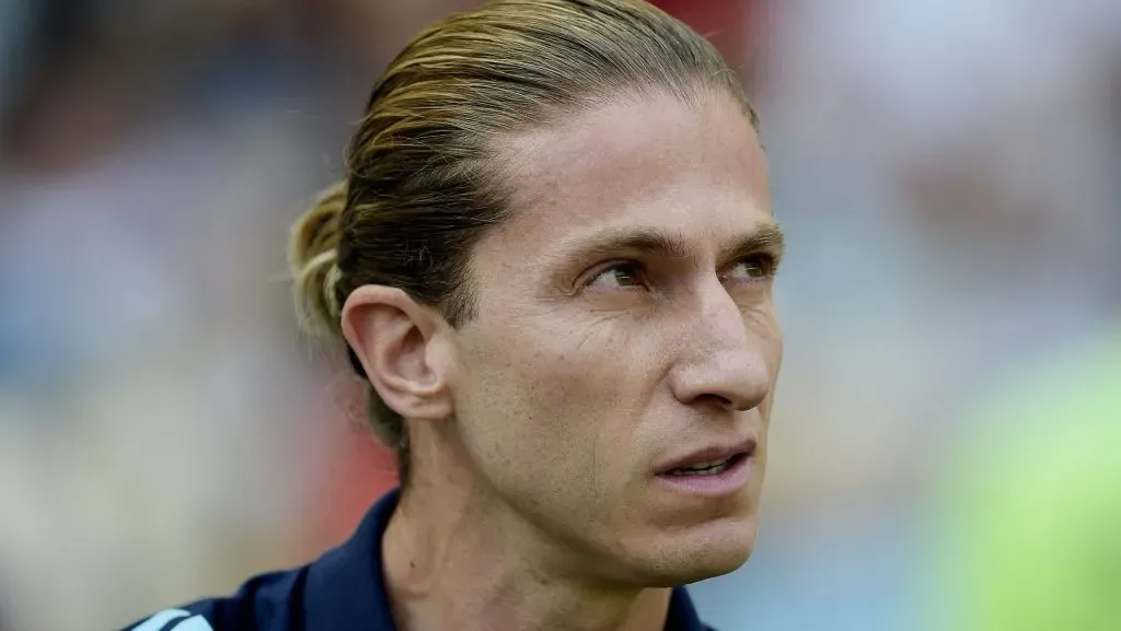 Filipe Luís durante partida. Foto: Alexandre Loureiro/AGIF